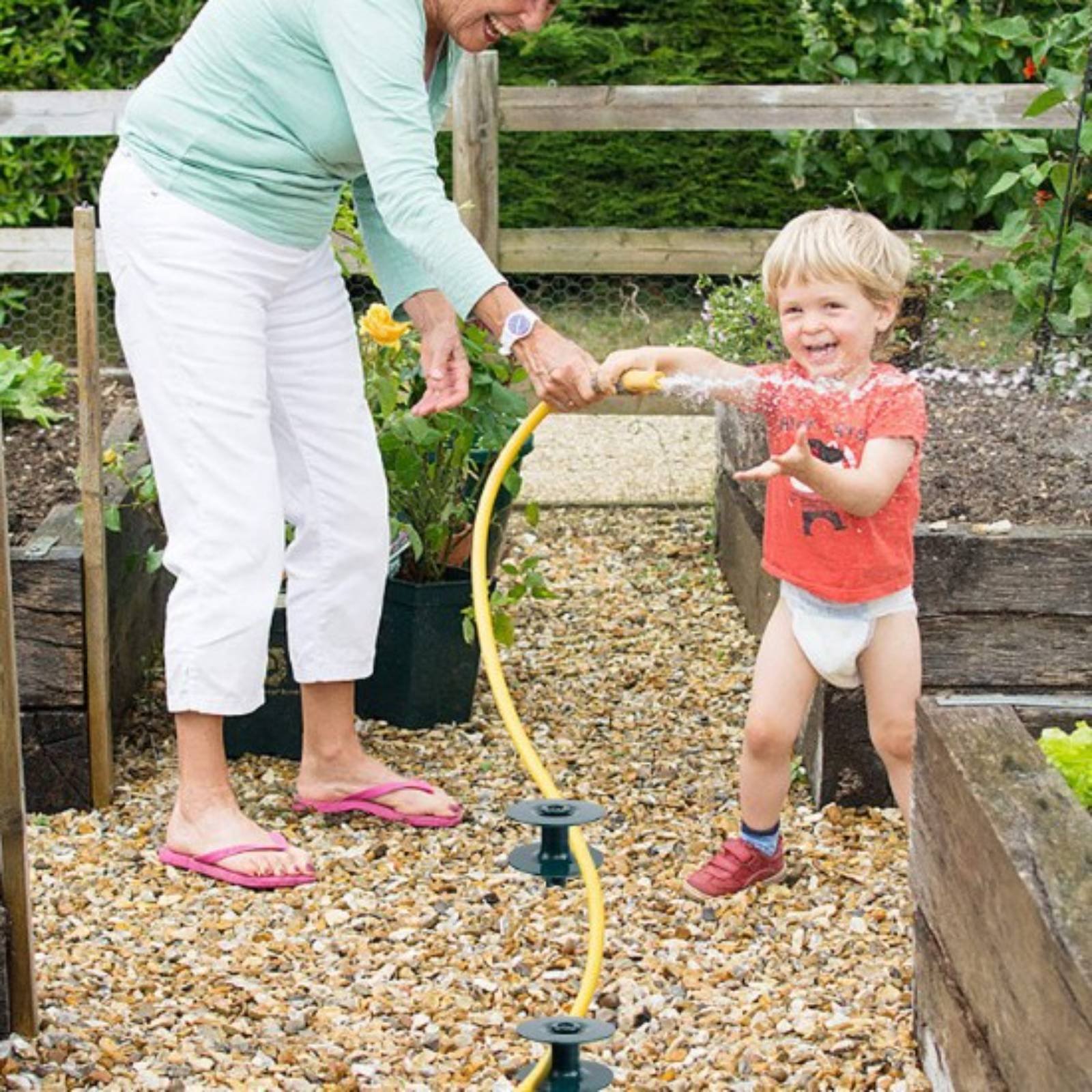 Support de tuyau d'arrosage à  - Gardening Tools Guide avis et prix